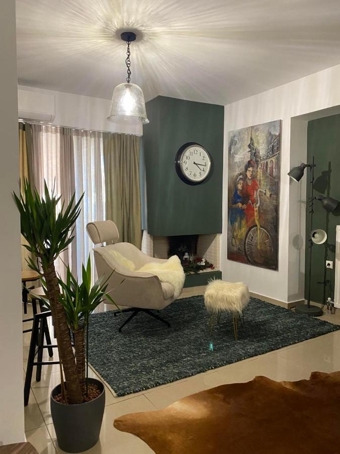 Little John Luxury Apartment Пирей Экстерьер фото