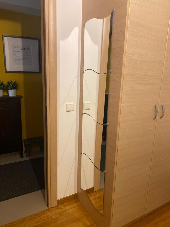 Little John Luxury Apartment Пирей Экстерьер фото