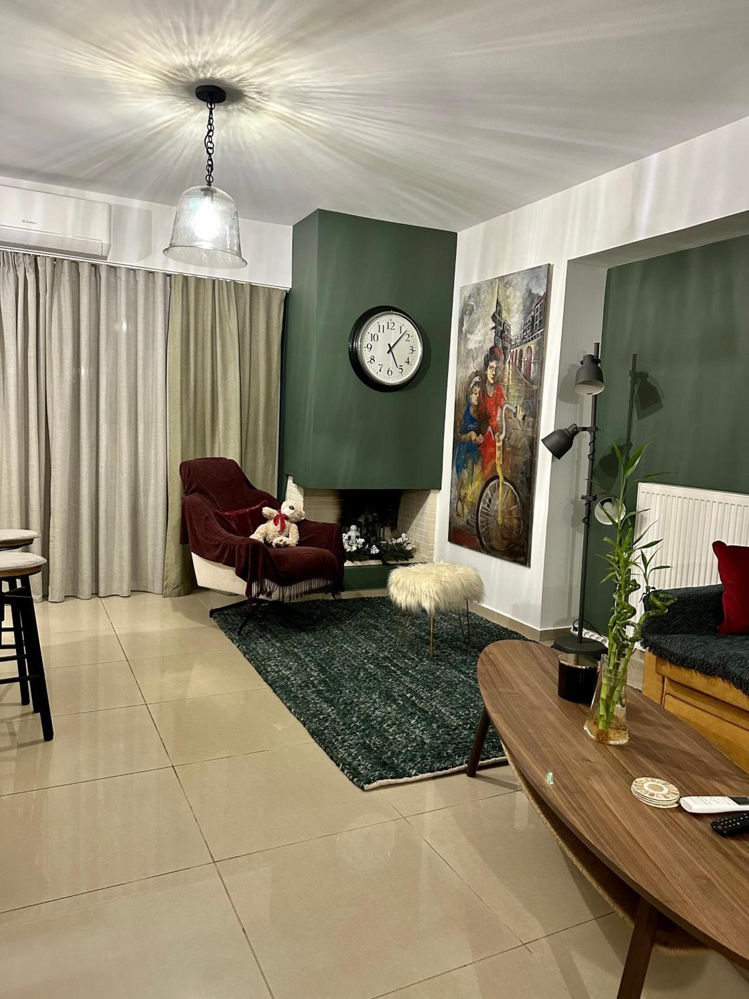 Little John Luxury Apartment Пирей Экстерьер фото